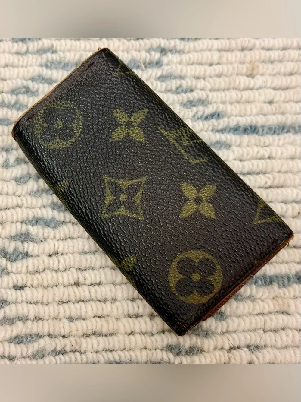 LOUIS VUITTON Vintage 80’s Unisex Monogram Canvas Tri-Fold 4-Key Ring Holder
